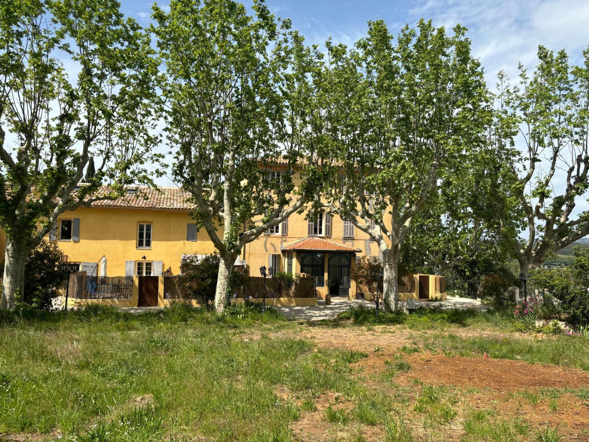 Appartement De Standing Dans Une Bastide Aixoise Aix-en-Provence Exterior photo